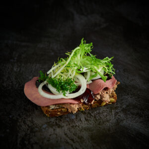 Smørrebrød m/ leverpostej